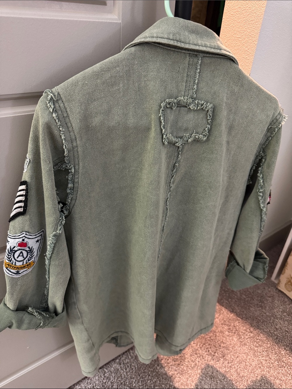 POL Olive Green Patchwork Utility Blazer with Patches - Picture 3 of 5